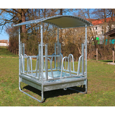 Hranaté příkrmiště pro skot a koně 1,5 x 1,5 x 2,4 m